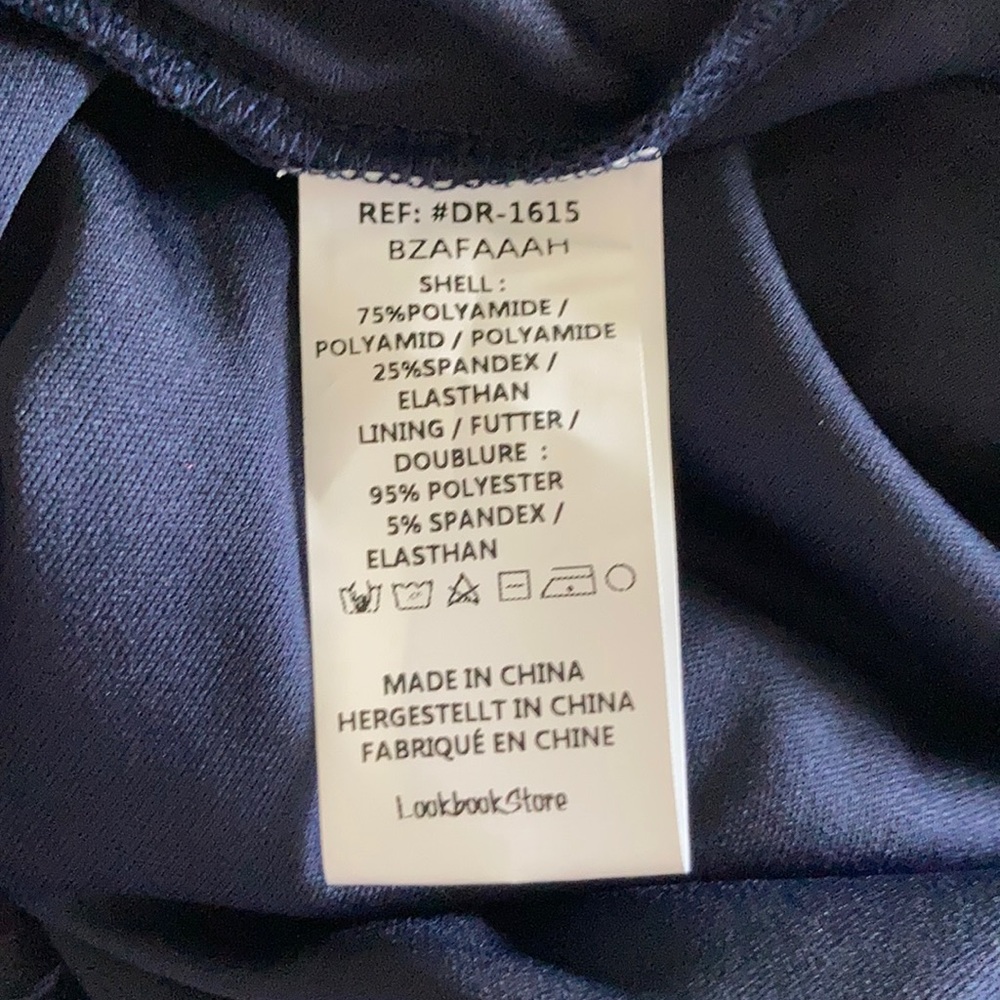 Dress - Picture 5 of 6
